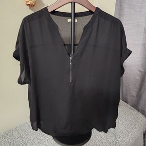 Elegant Black Blouse With Zipper Detail